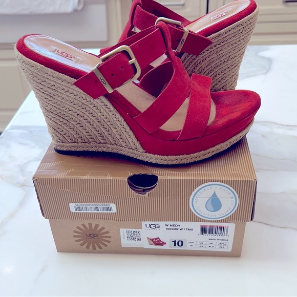 UGG W HEDY WEDGES RED SUEDE SZ-10 EXCELLENT CONDITION!! SUPER CUTE & COMFY!! ❤️ - Picture 1 of 8